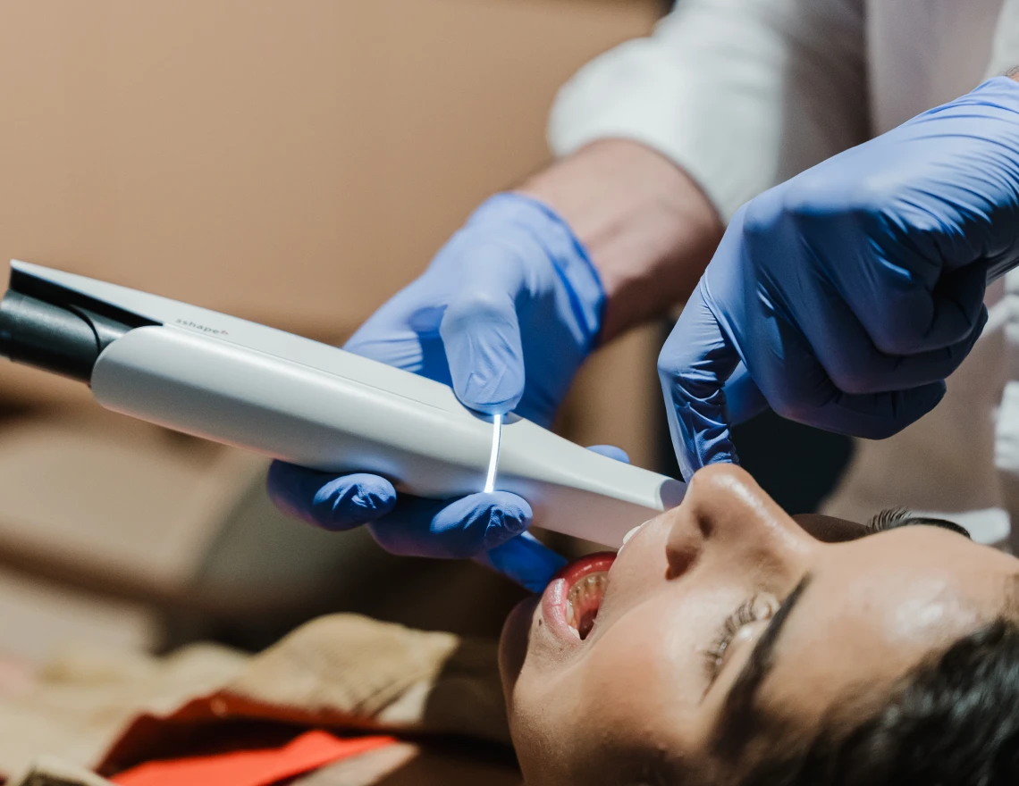 L’empreinte numérique pour offrir des chirurgies plus confortables et précises.